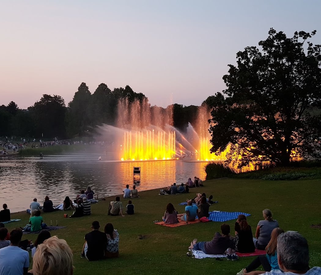 Wasserlichtspiele