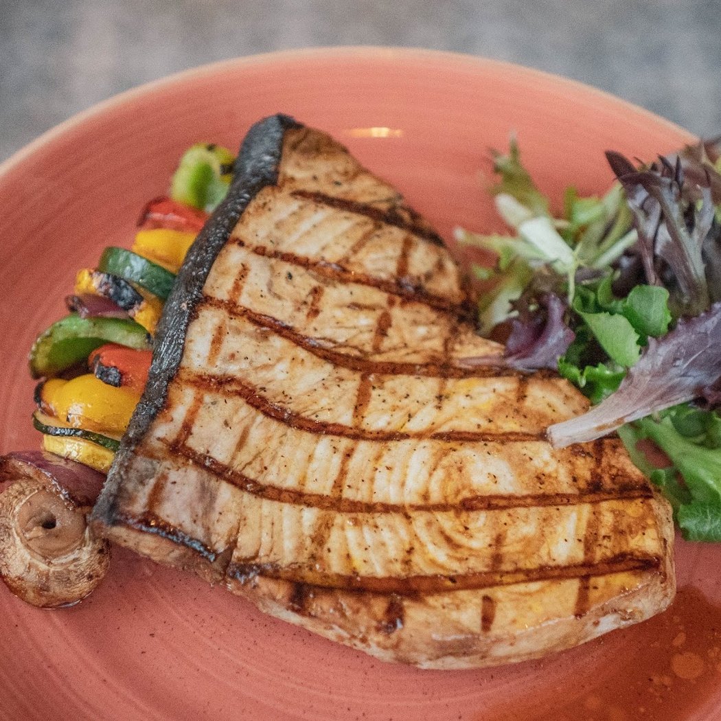 Avenida Restaurant 1