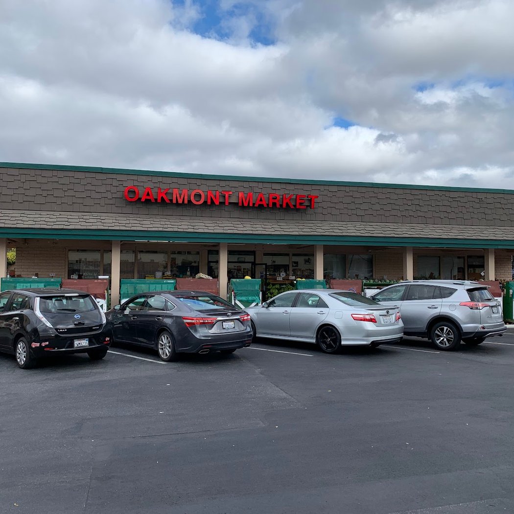 Oakmont Market 2