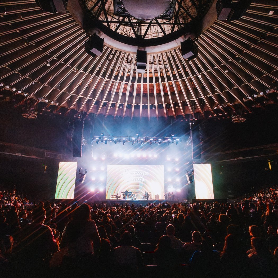 Oakland Arena 1