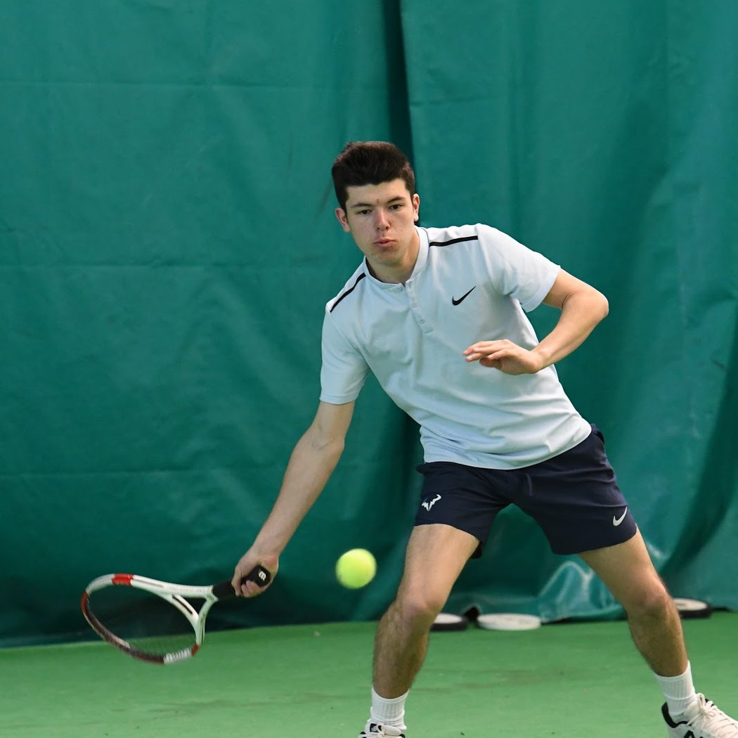 Ecole de Tennis Jeunes et Adultes SLICE à Versailles 2