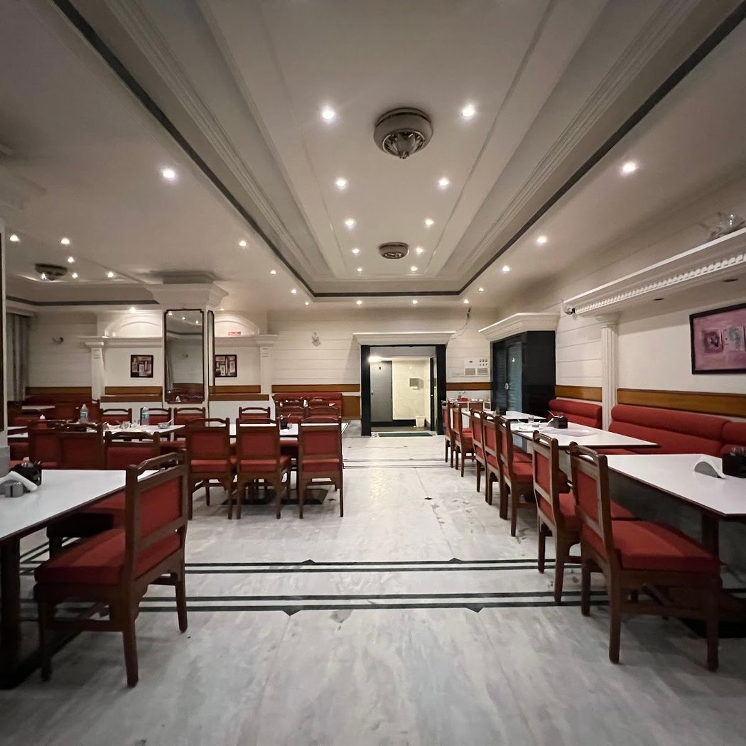 Palmgrove Restaurant 2