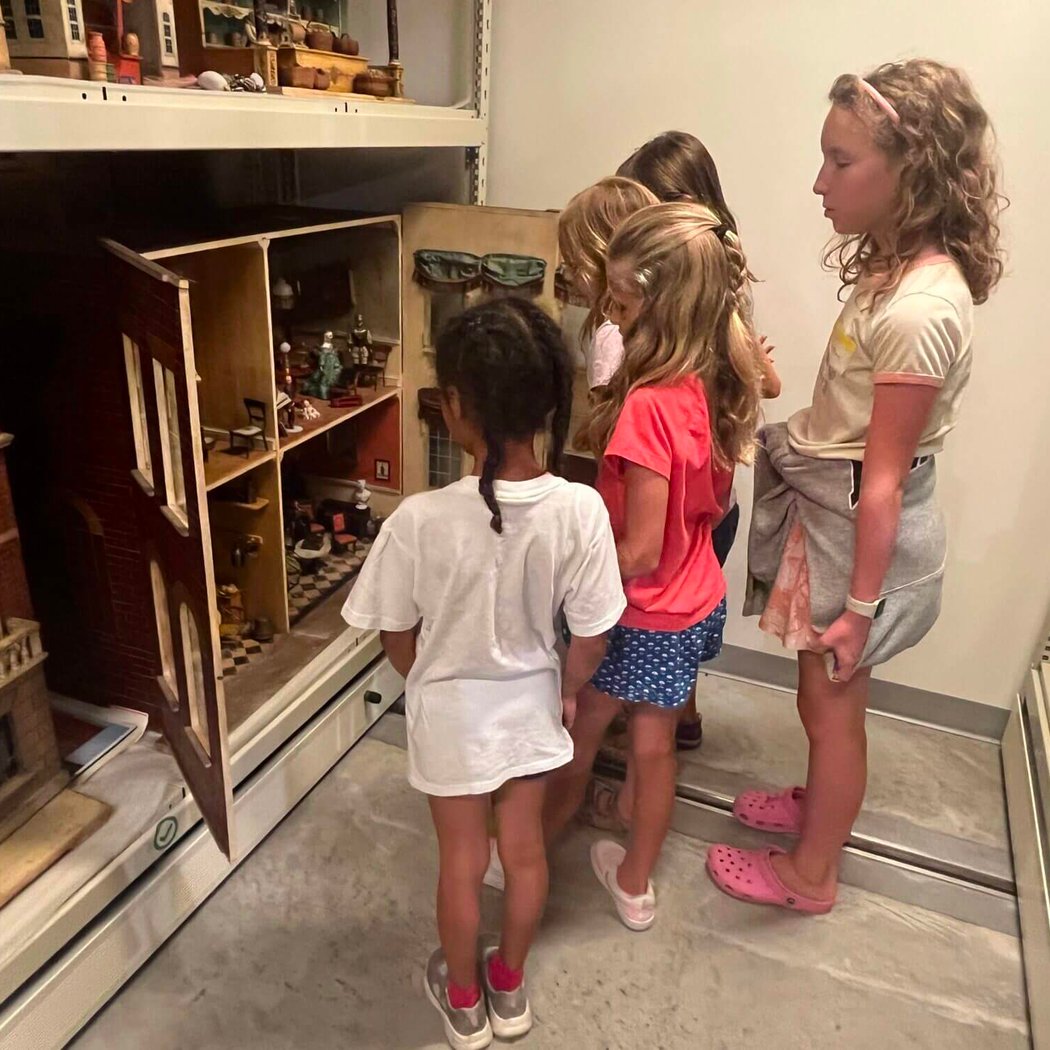 Behind-the-Scenes Dollhouse Tour 2