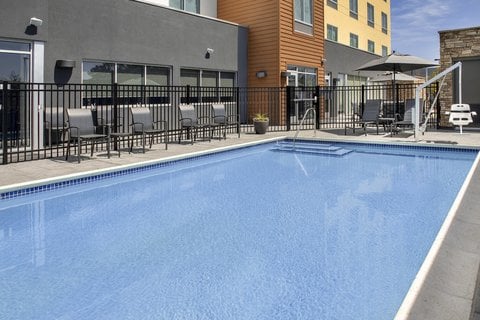 Fairfield by Marriott Inn & Suites Santa Rosa Rohnert Park 2