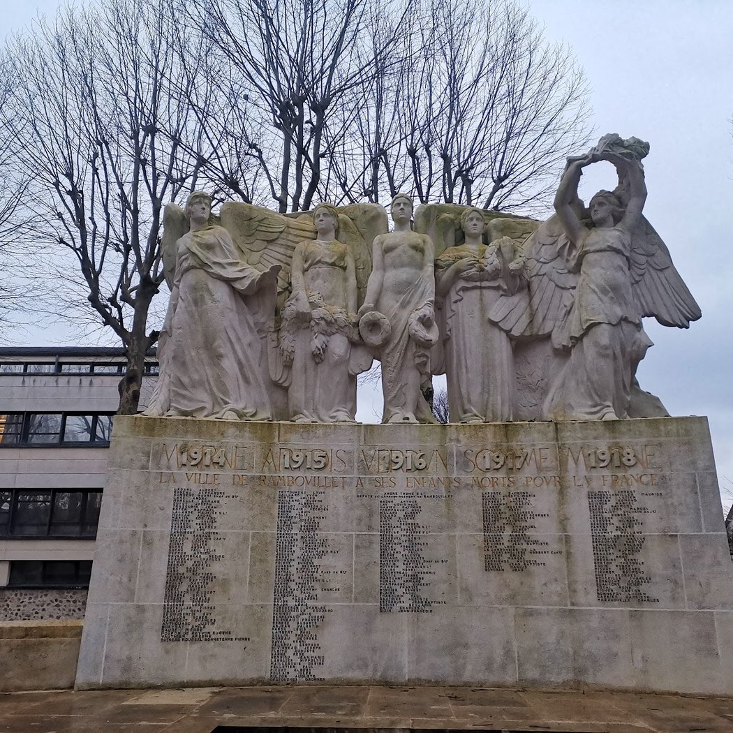 Monument aux morts 2