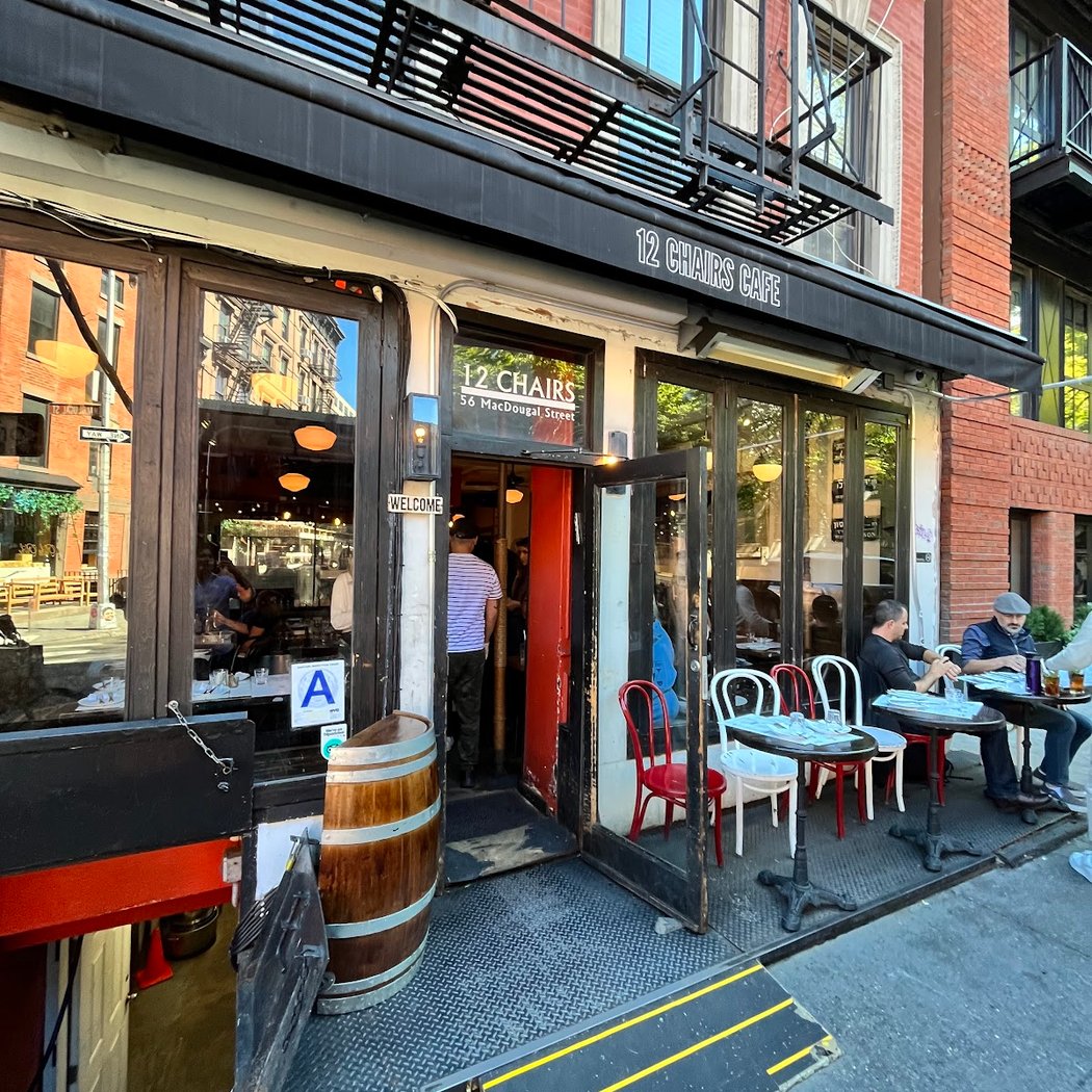 12 Chairs Cafe 5