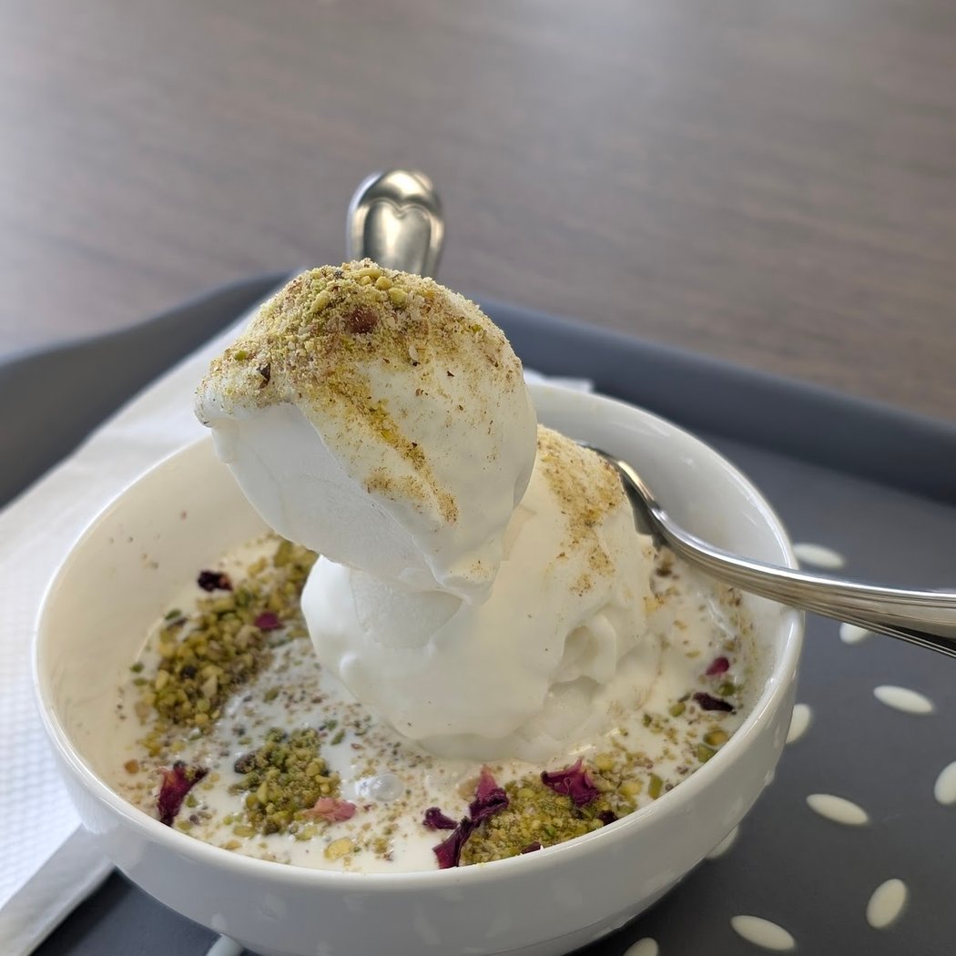 Kabul Icy Treats Cafe شیریخ و‌ژاله 3