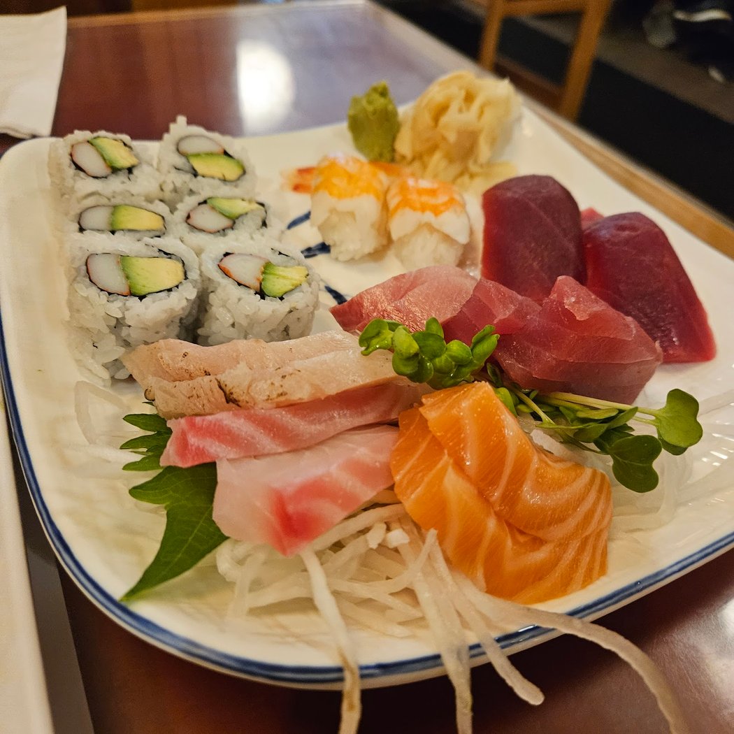 Yuri Japanese Restaurant 1