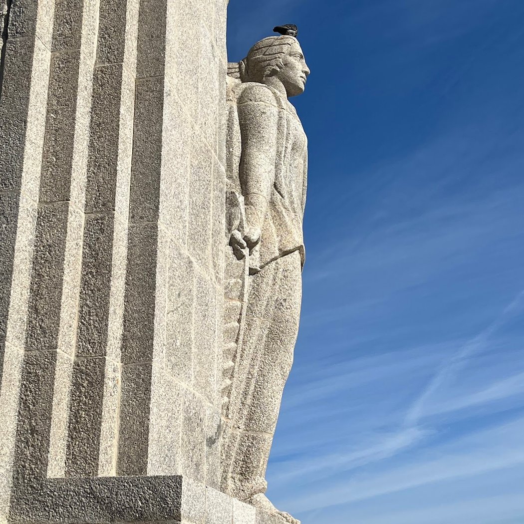 Monument aux héros de l’armée d’Orient et des terres lointaines 2