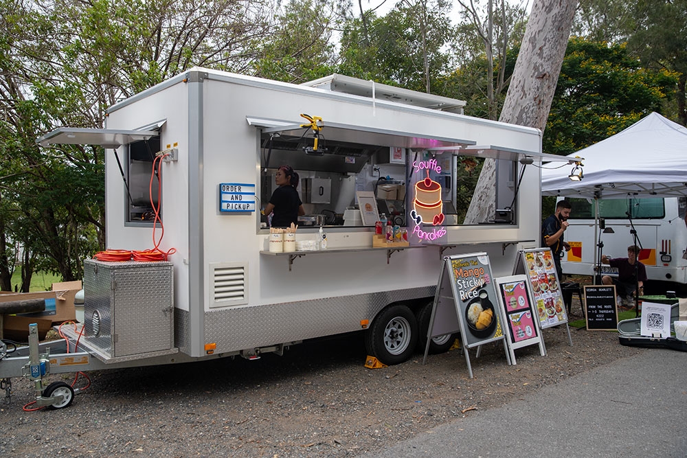 Bardon Markets — Friday Evening Session 4