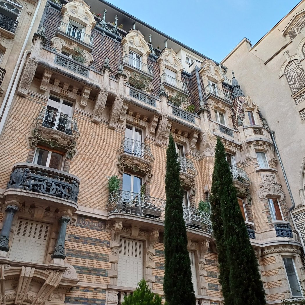Art Nouveau Building 2