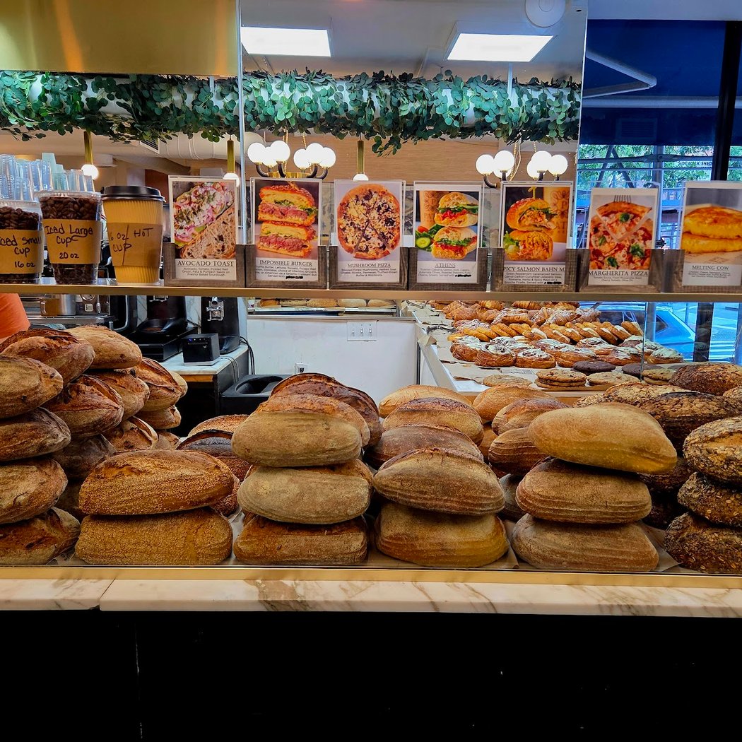 Patis Bakery 3