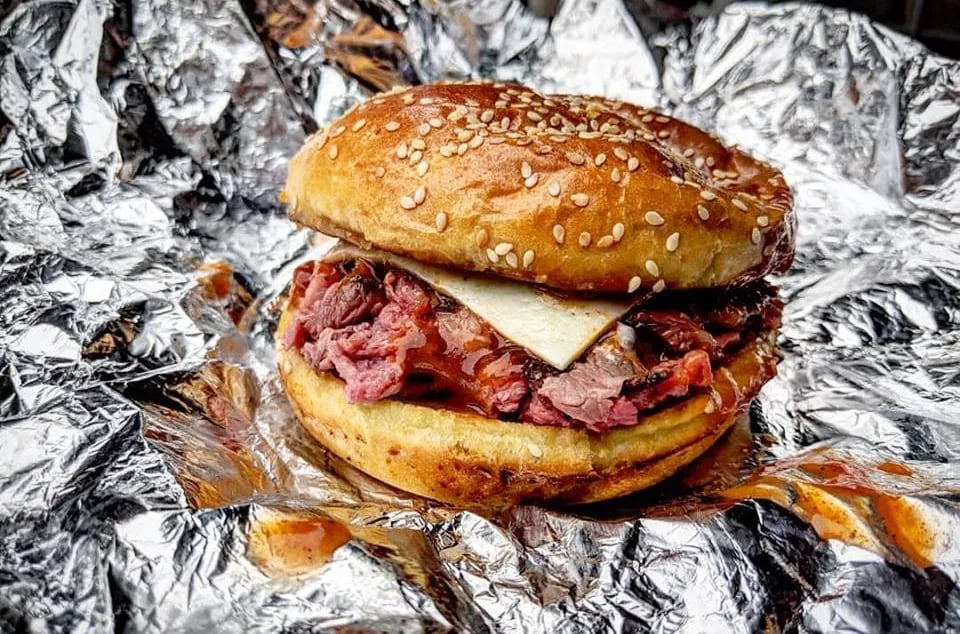 Hot Box Pizza & Roast Beef 1