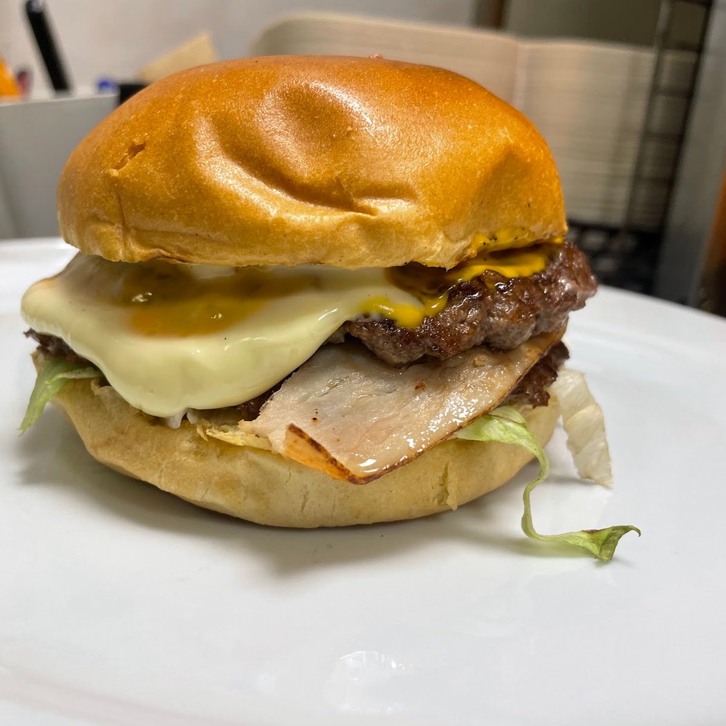 LE MAJISTRAL kebab-tacos-burger 3