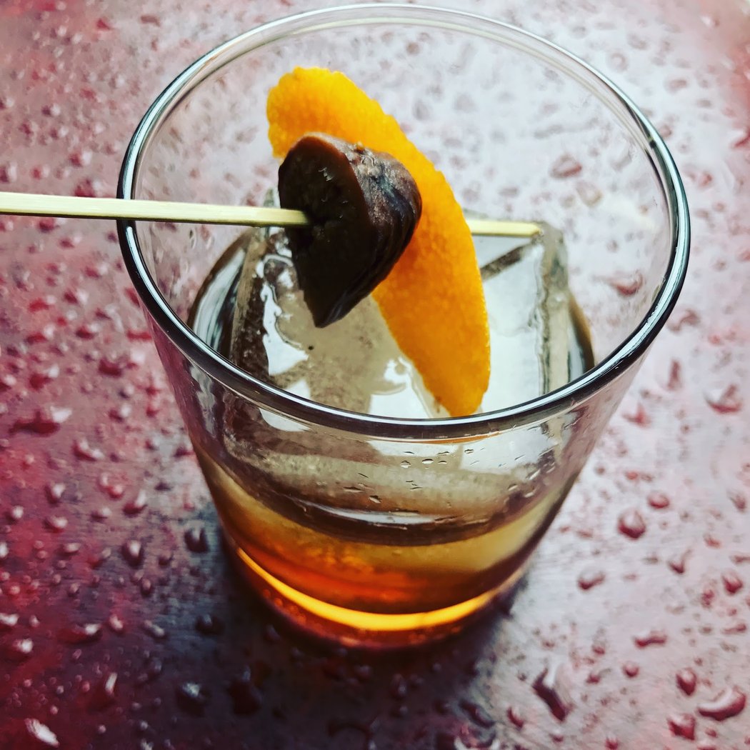Travel Bar 1