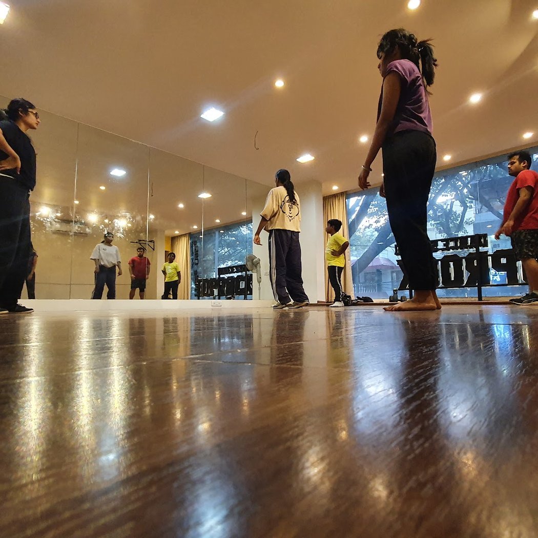 Top rock dance studio 3