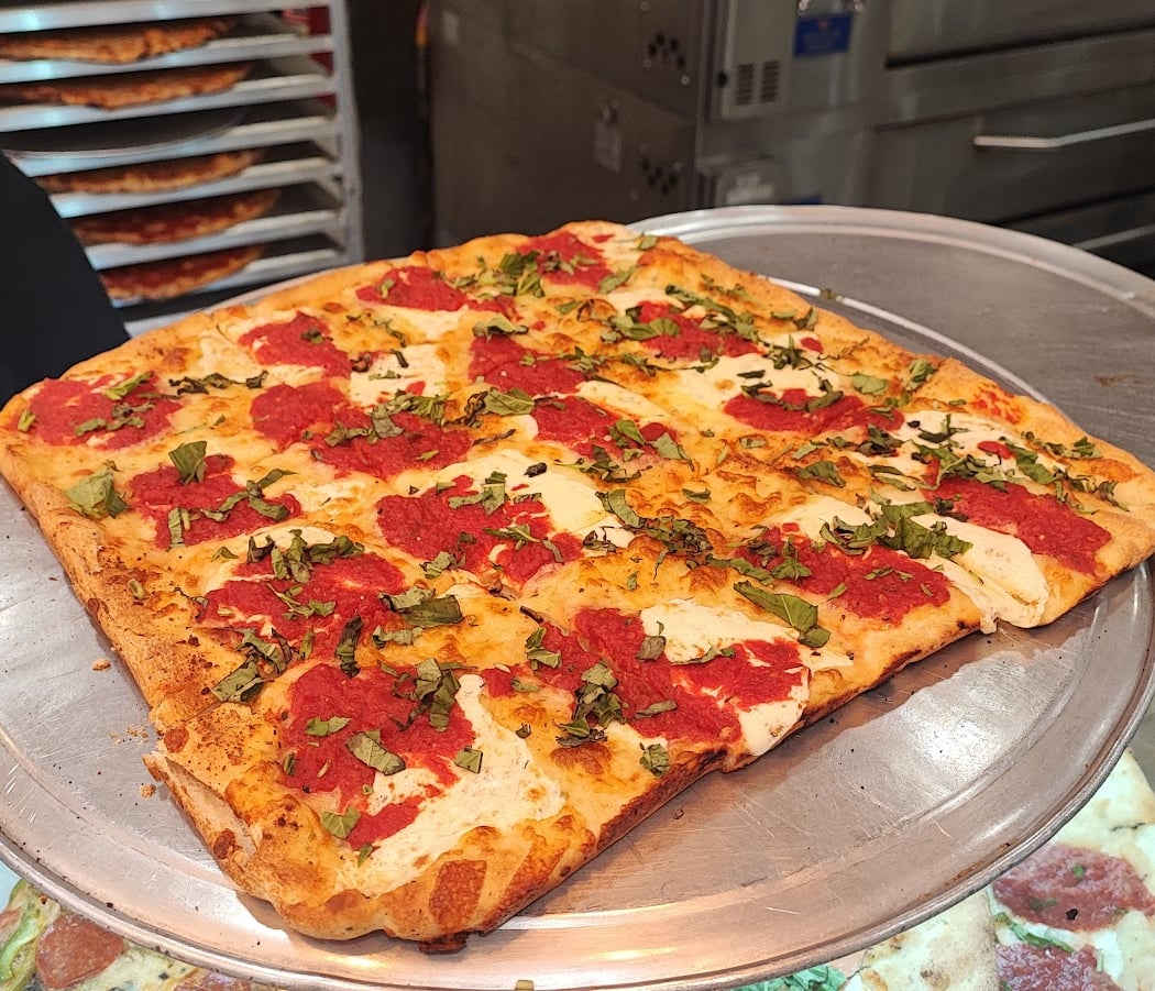 LaVista Pizza (2nd Ave) 1