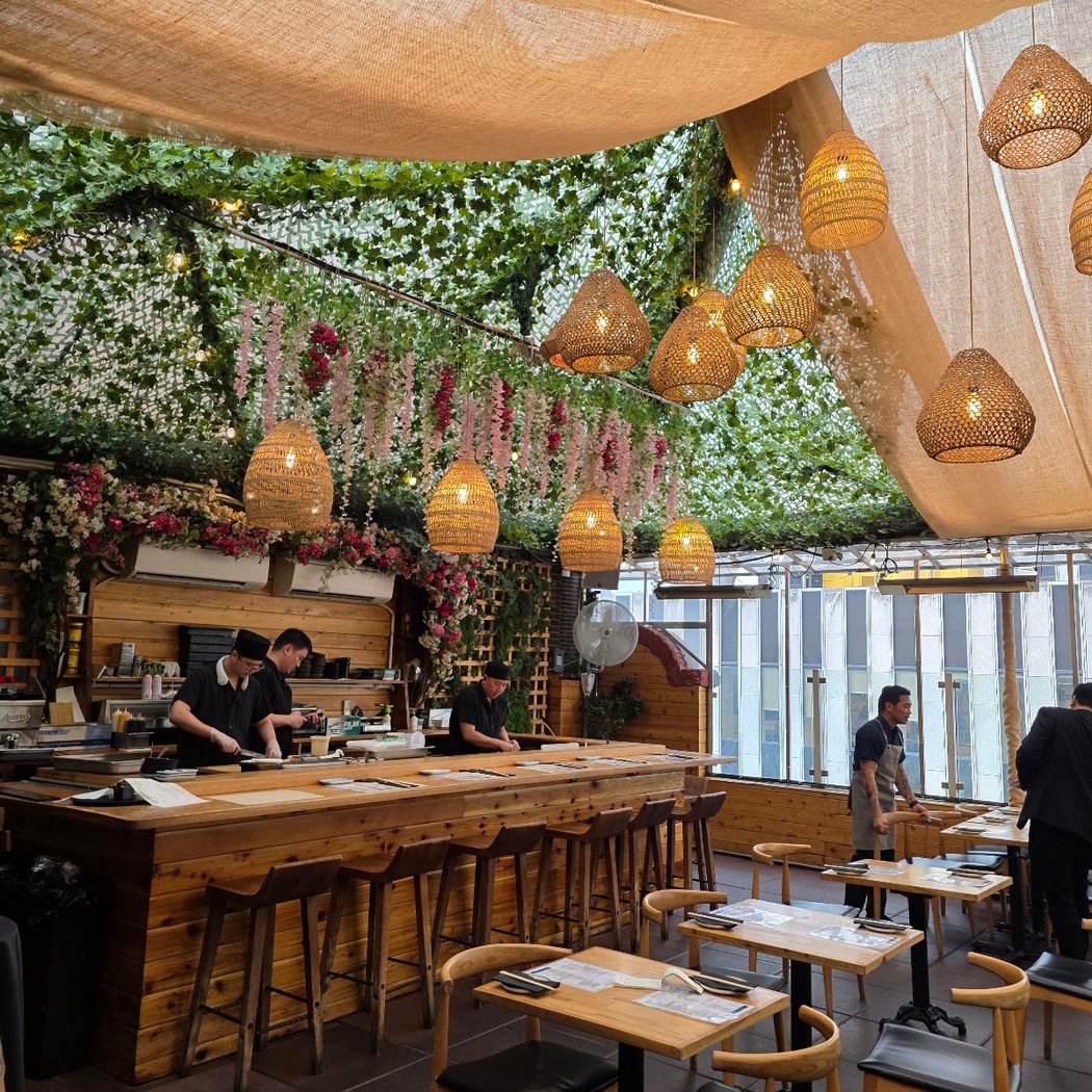 Festive Ski Chalet Pop-Up 3