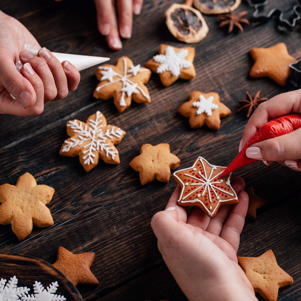 Sips & Trips Cookie Decorating Class 1