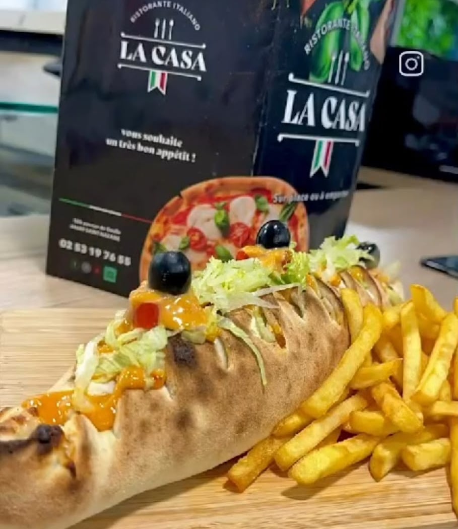 LA CASA : Pizzeria & Sandwich 3