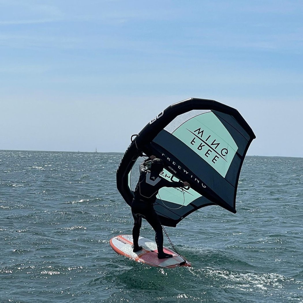 Ecole de Wing Foil et Kitesurf - Carnac Evasion - Spot du Mendu 1