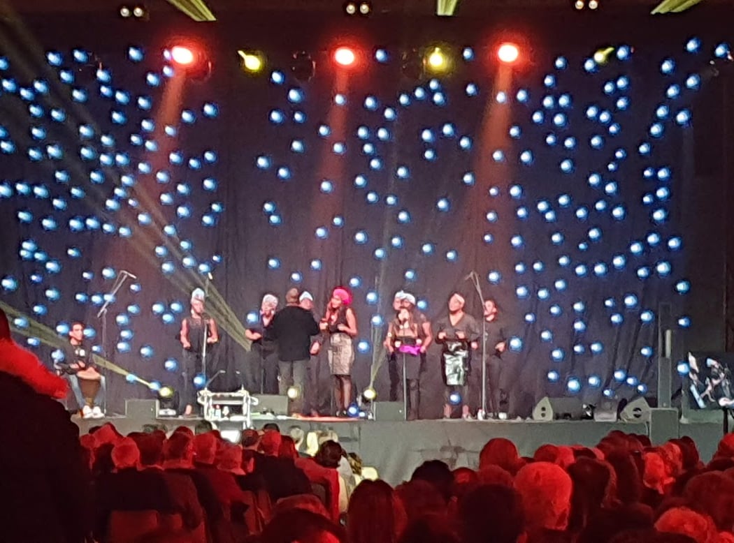 Salle des Fêtes Emy les Prés 2