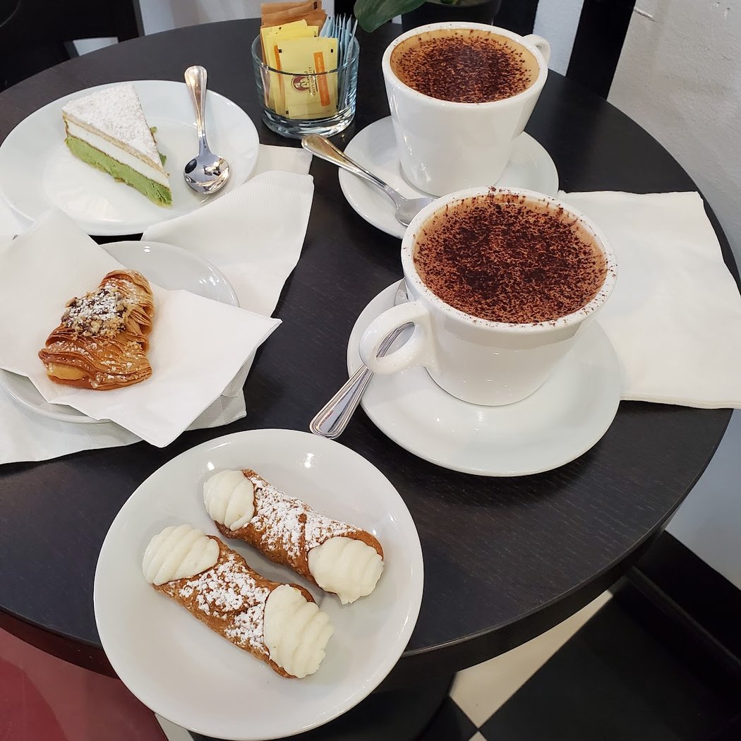 Pisillo Cafe 1