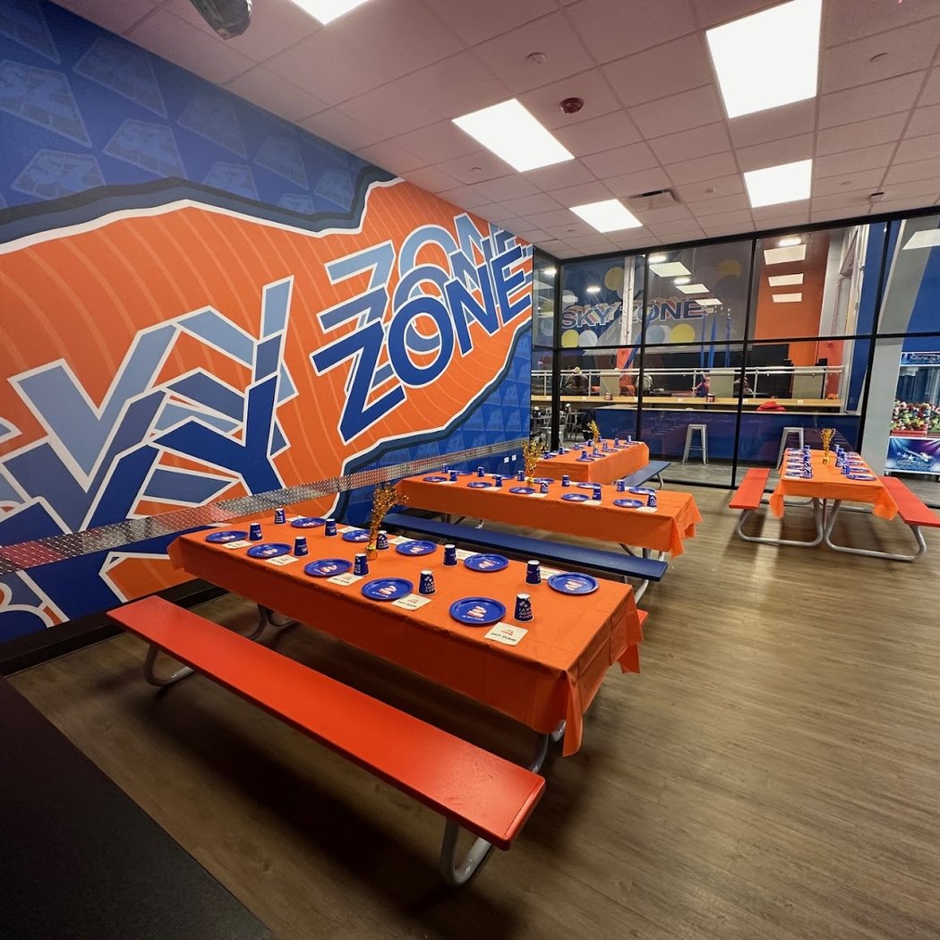 Sky Zone Trampoline Park 3