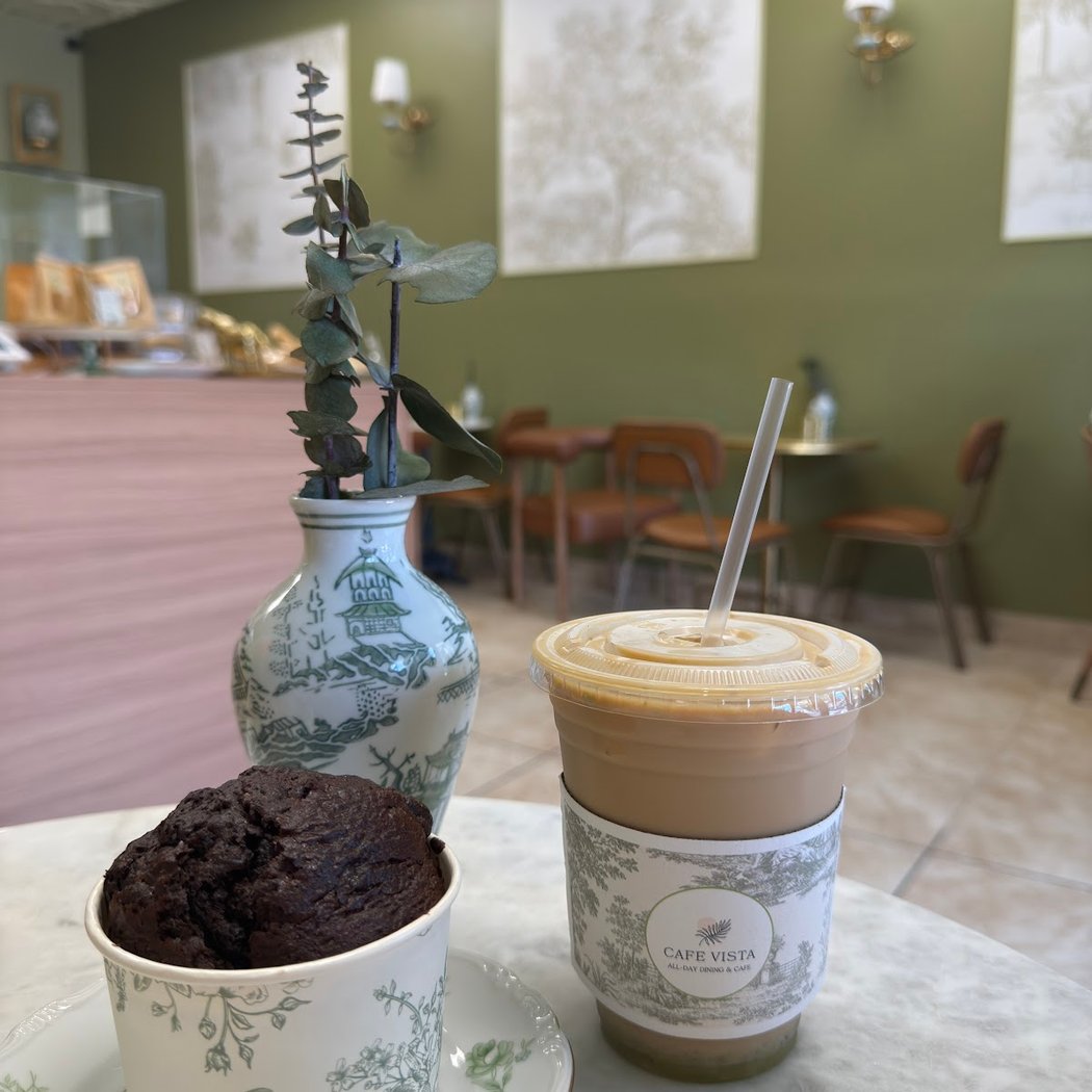 Cafe Vista All-day Dining & Cafe 3