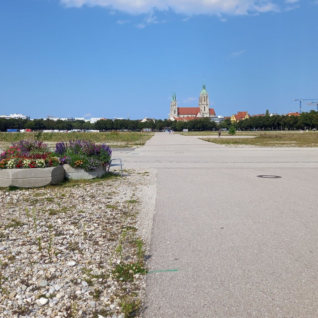 Theresienwiese 3