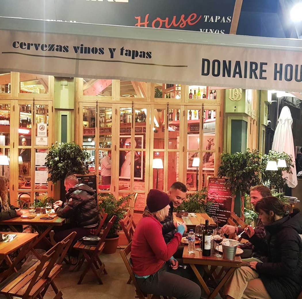 Donaire House Bar 3