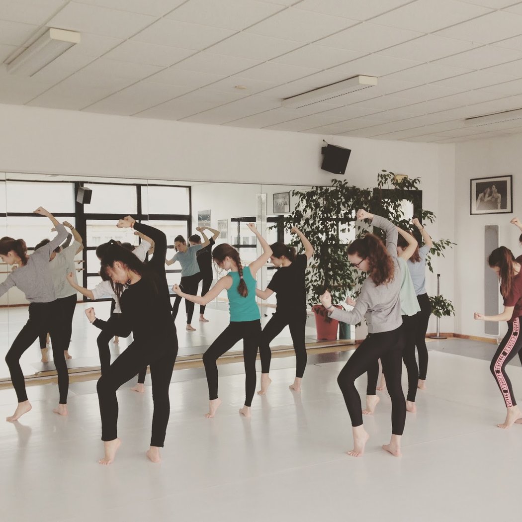 Cours de danse Modern’Jazz et Classique 4
