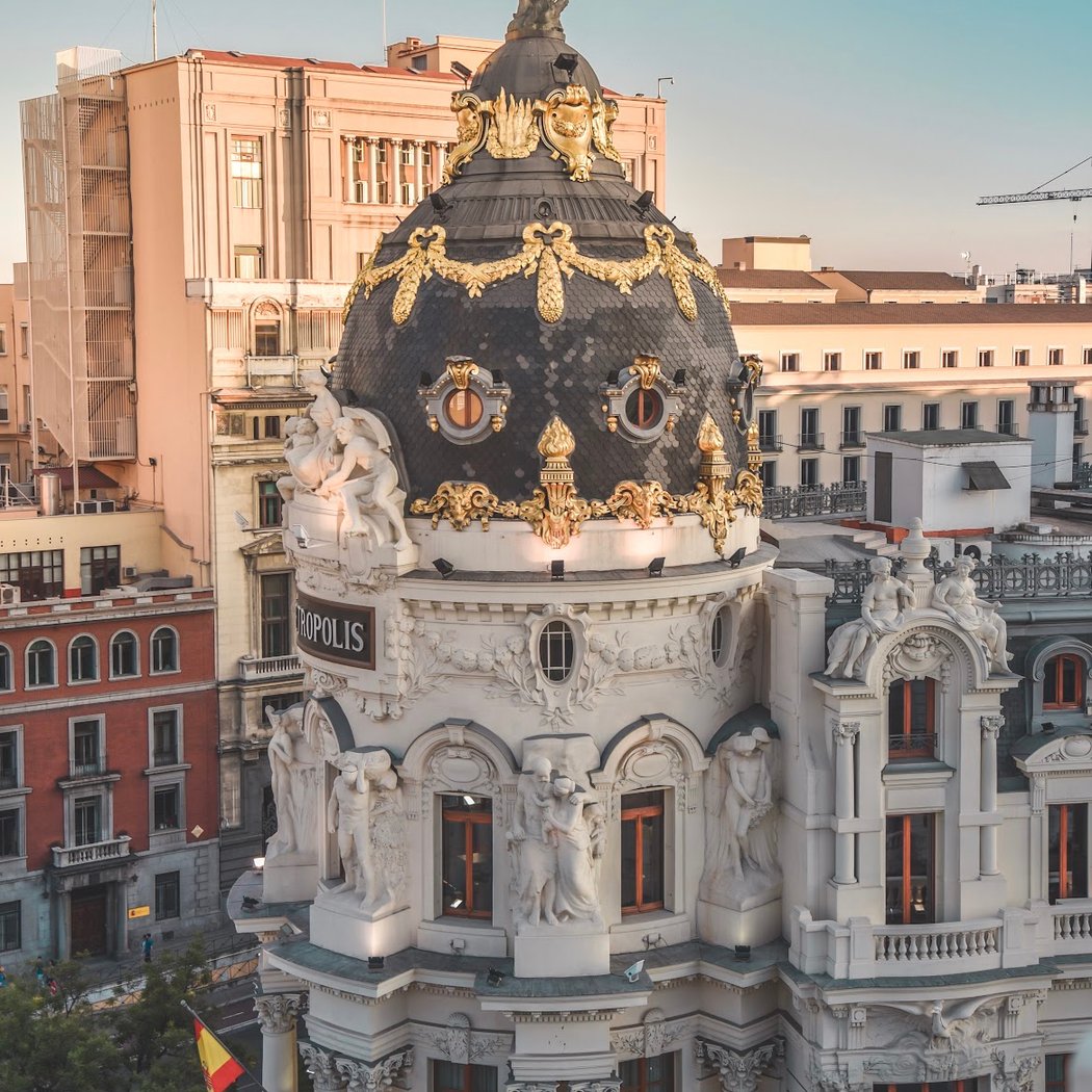 Metropolis Building 3