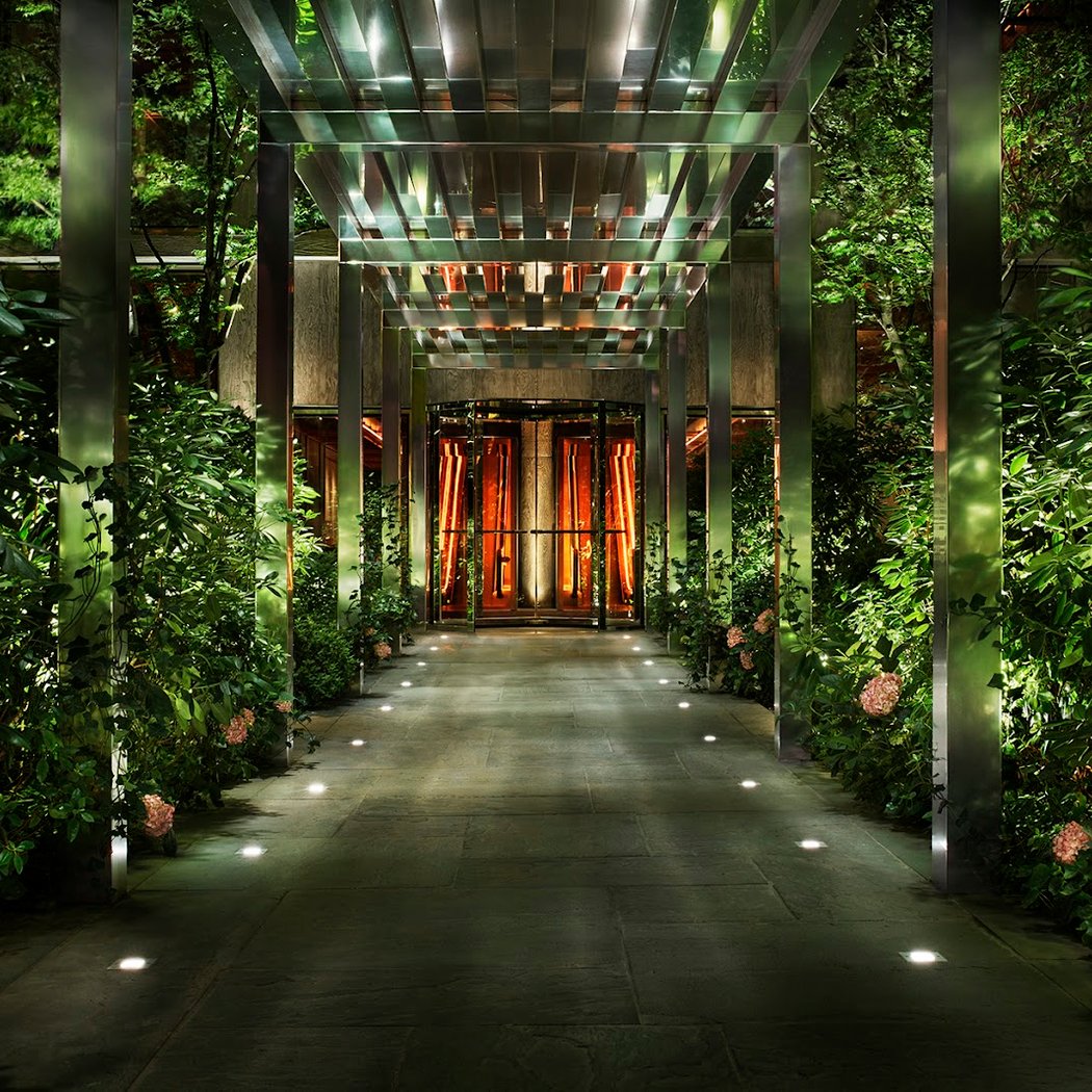 PUBLIC Hotel 4