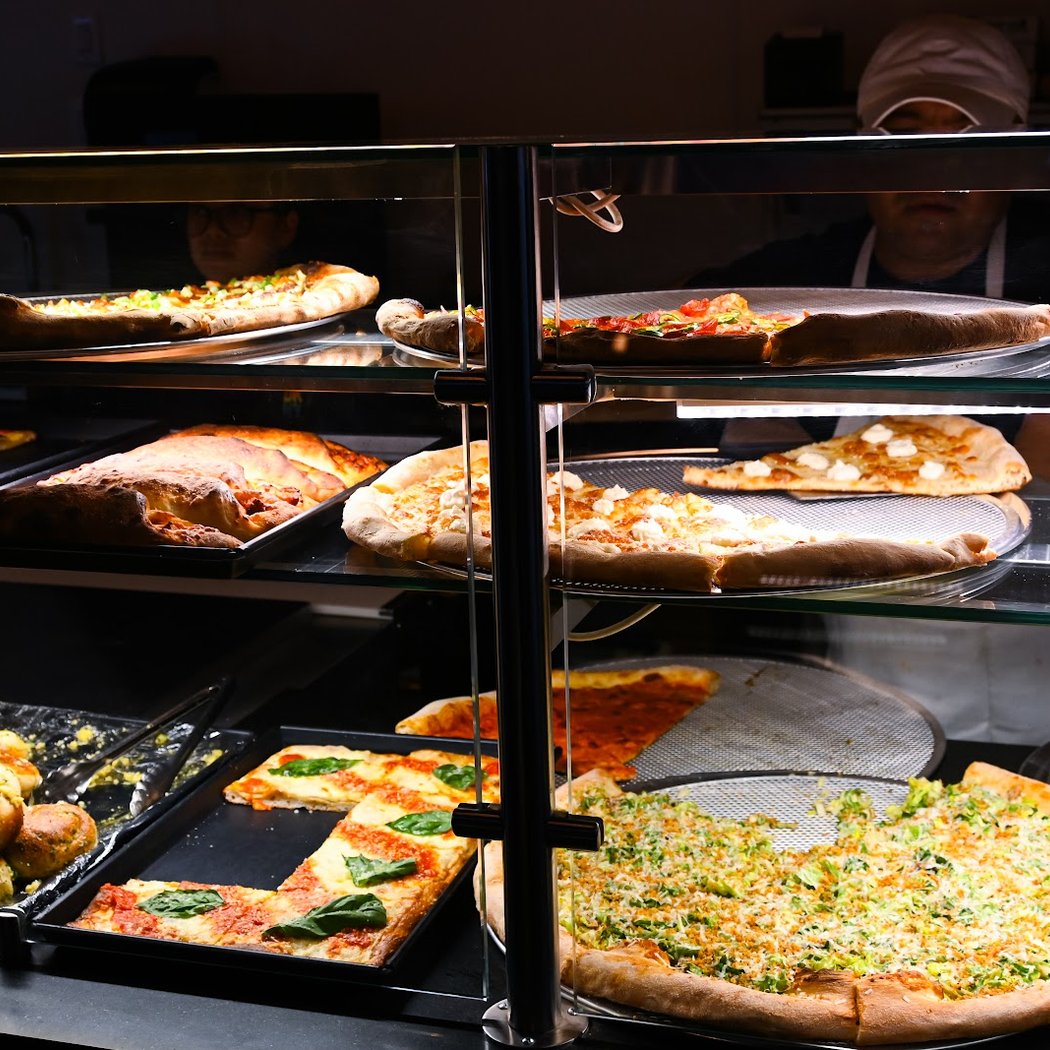 Forest Hills Pizzeria 3