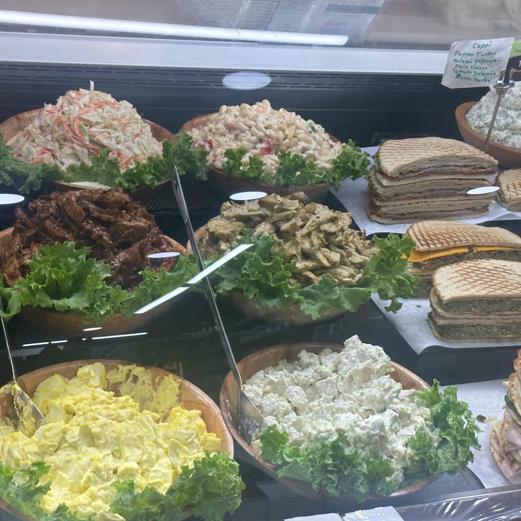 Heavenly Market Cafe 3