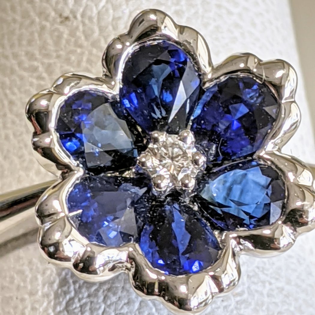 Yarnal Jewelers 3