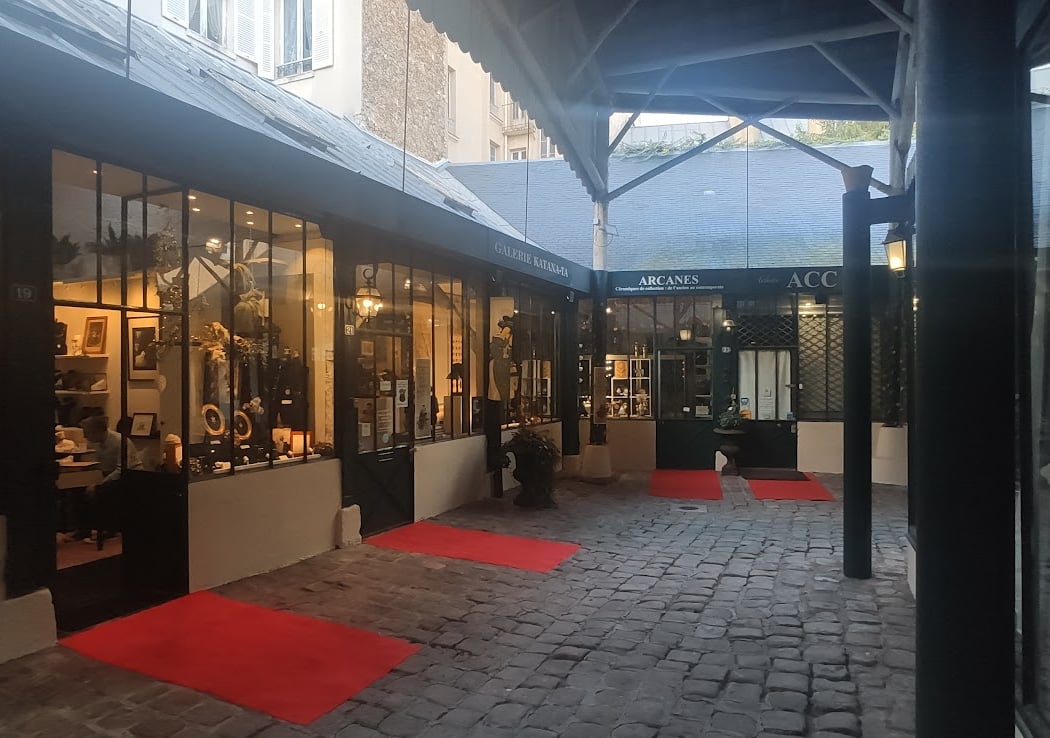 Passage Des Antiquaires 3