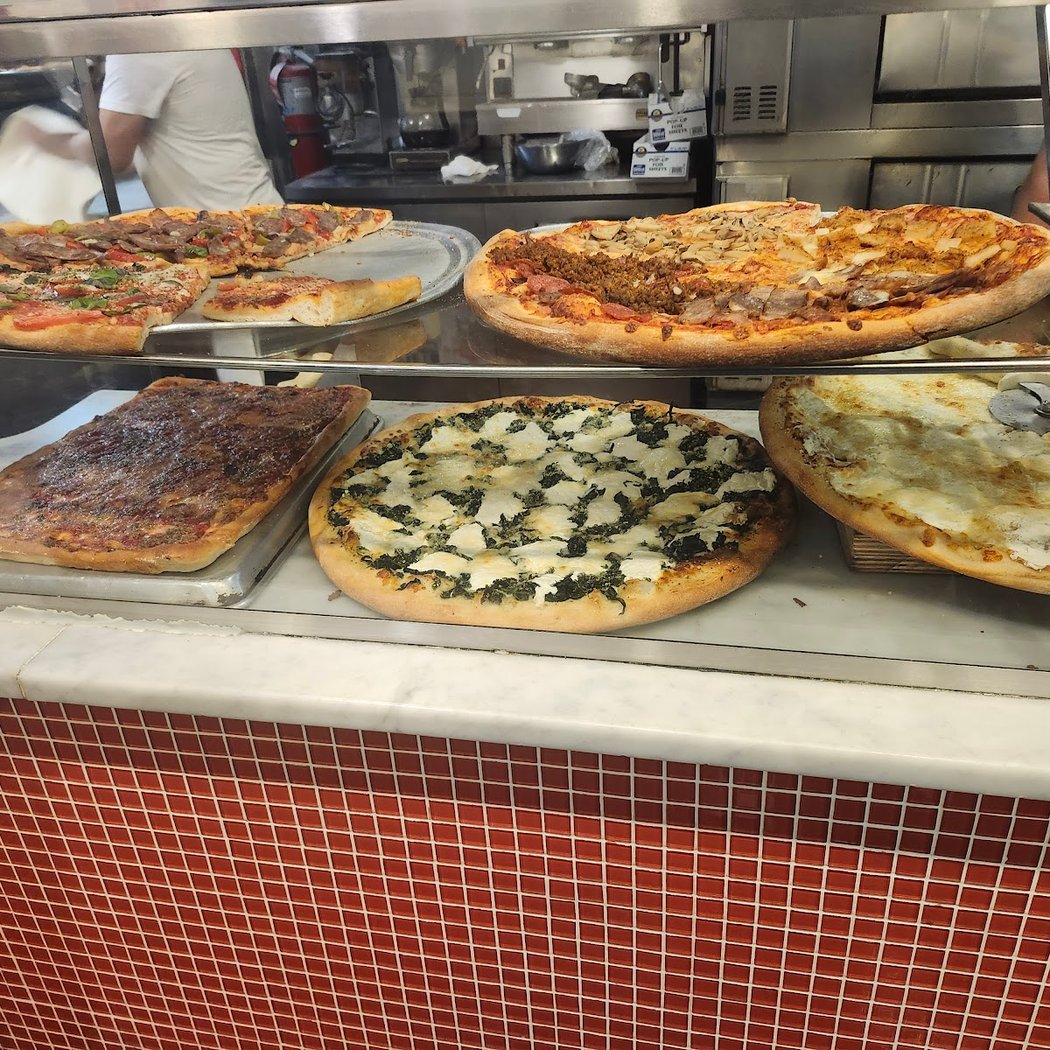 Patzeria Perfect Pizza 3