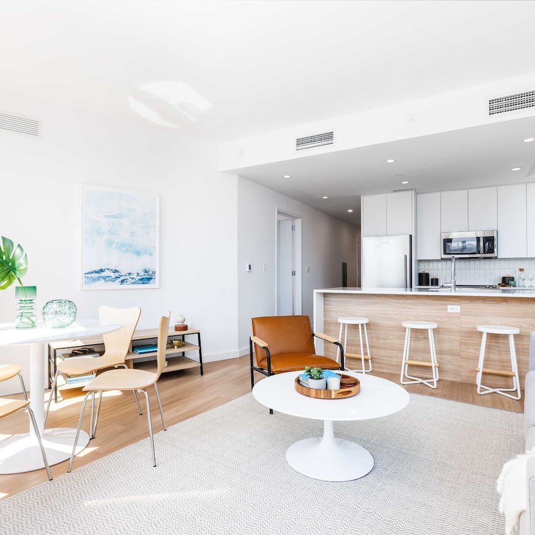 540 Waverly 3
