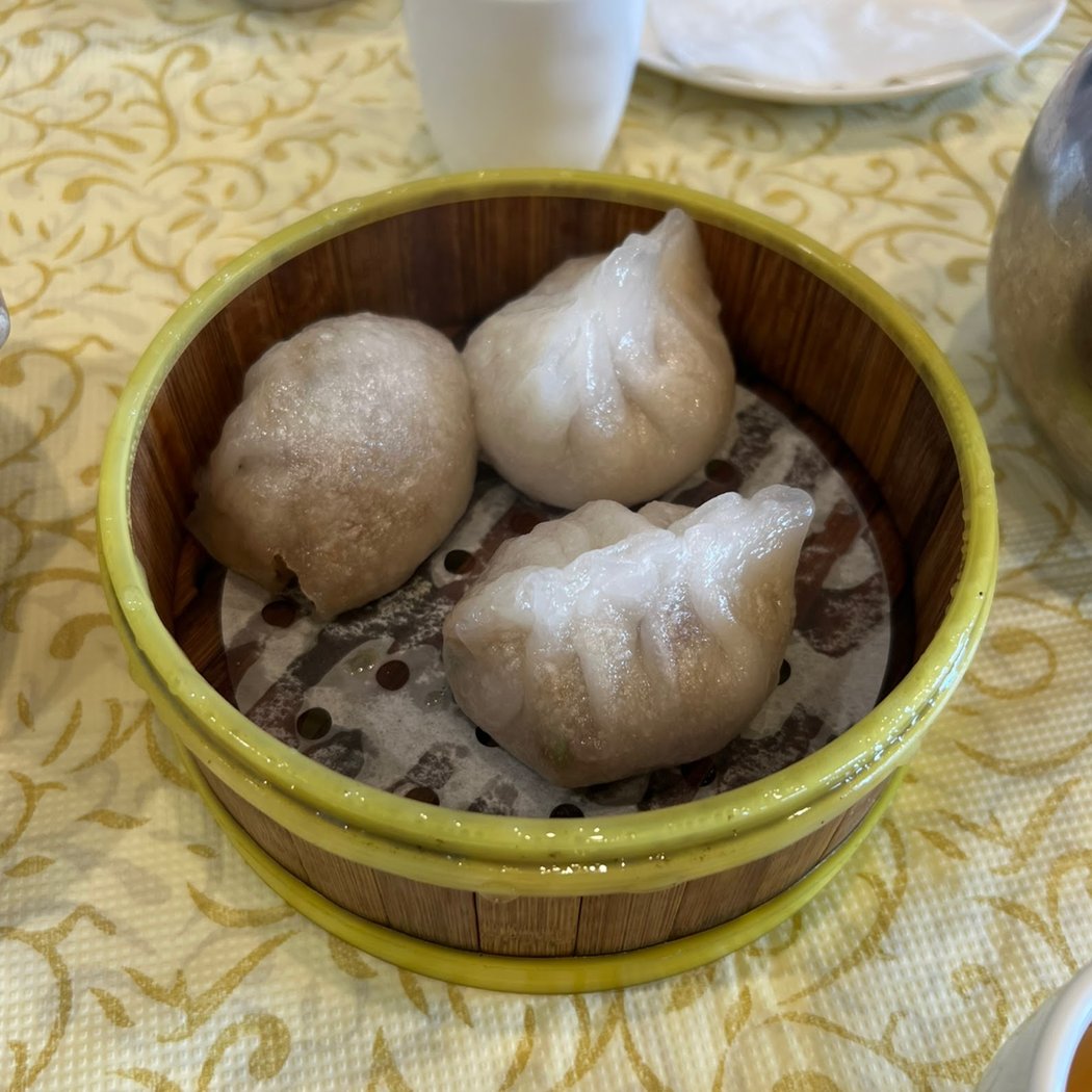Hung To Seafood Restaurant 1