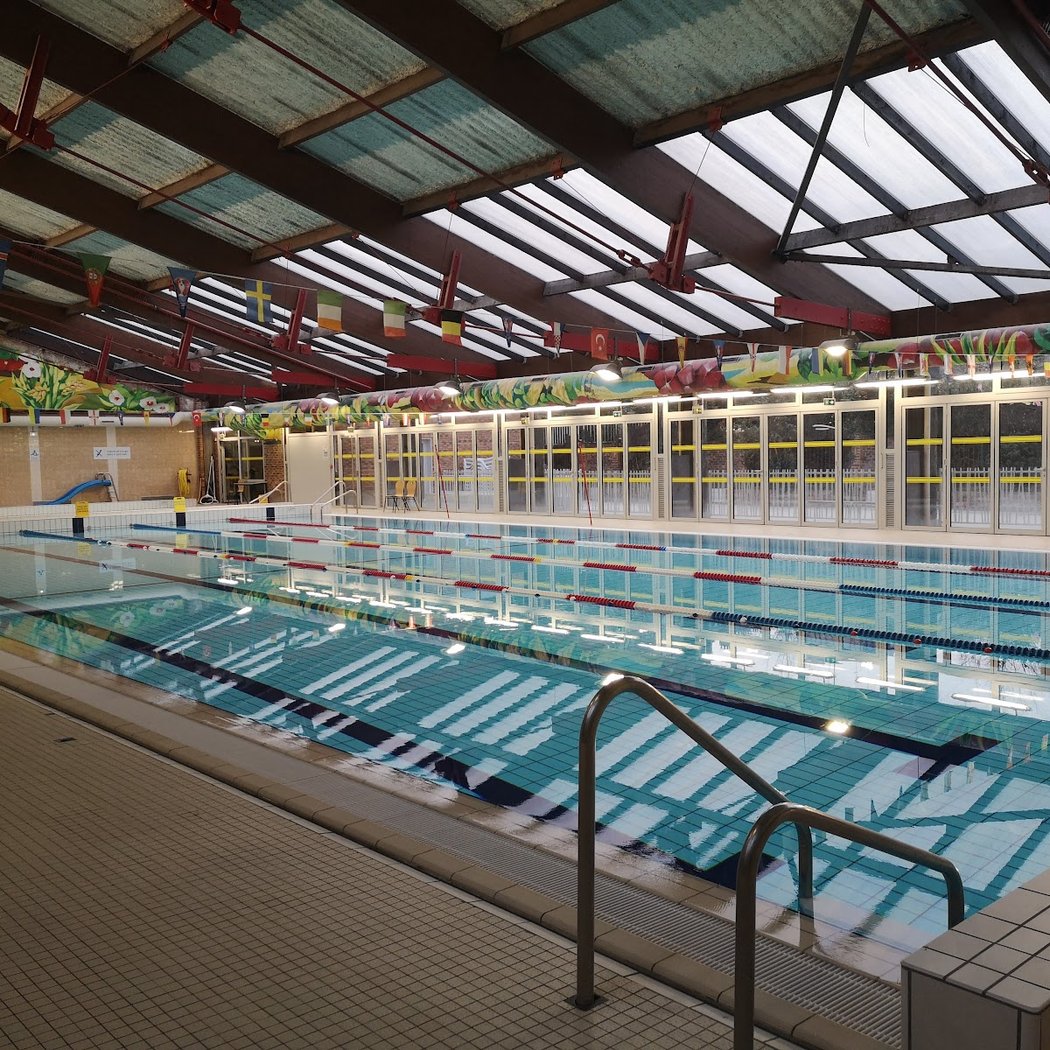 Bernard Lafay swimming pool 1
