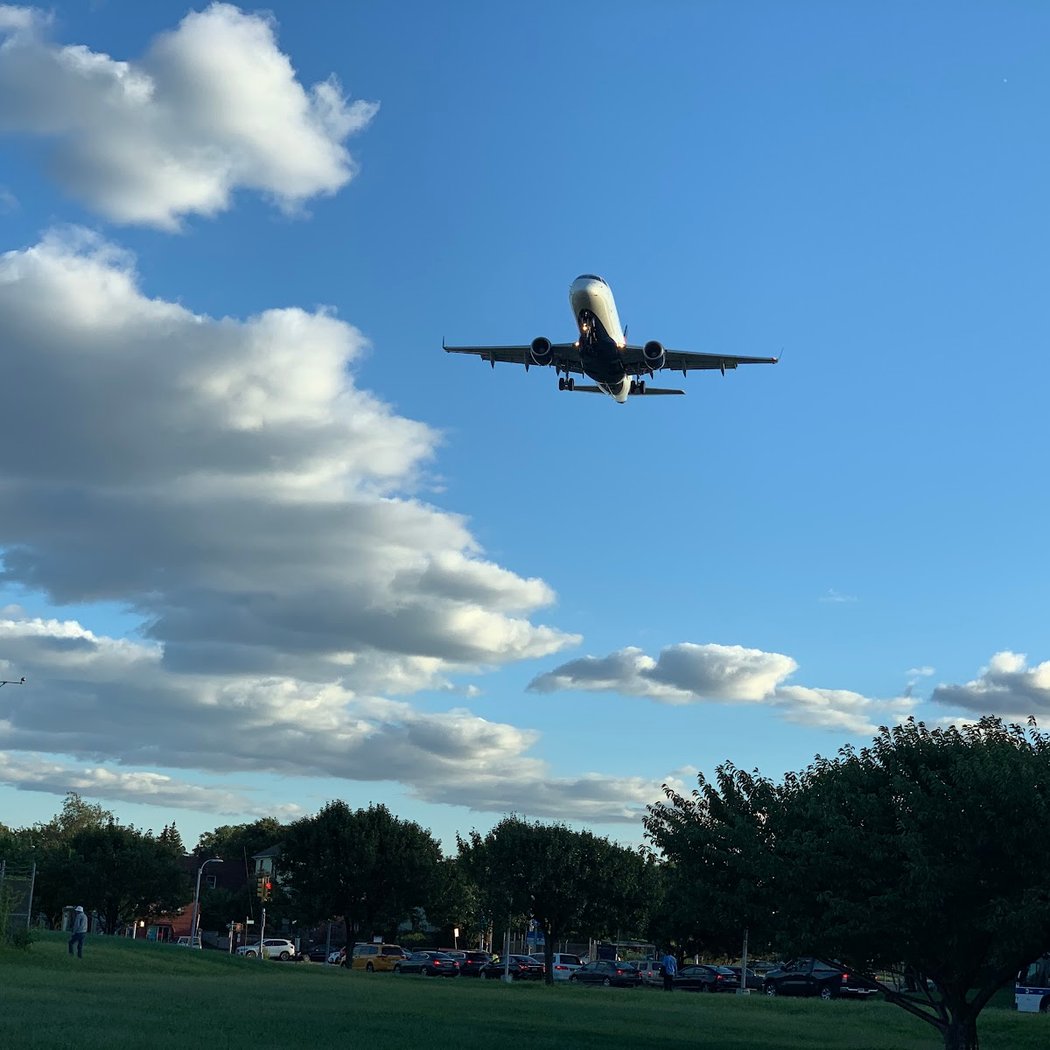 LaGuardia Landing Lights 1