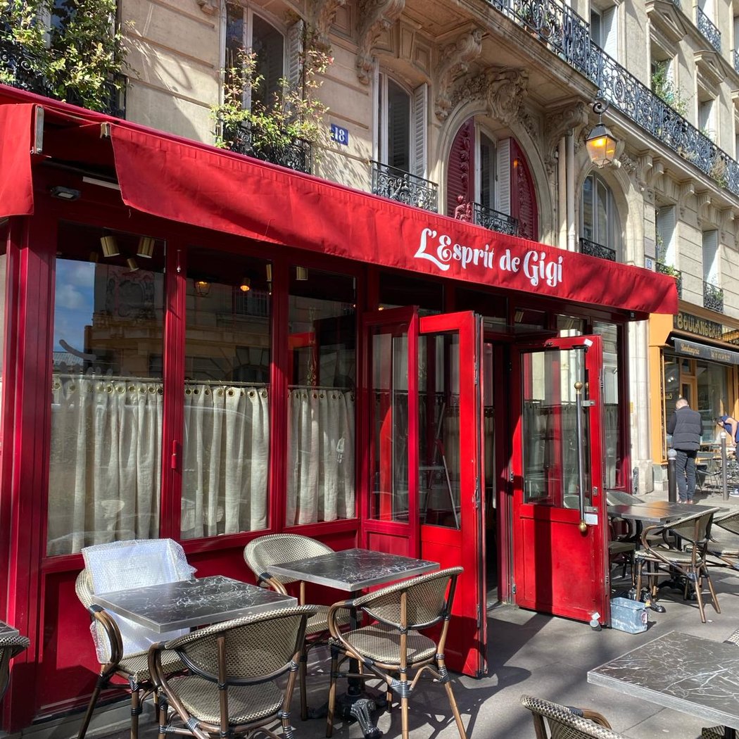 Emily in Paris Tours by Explore Paris Tours 3