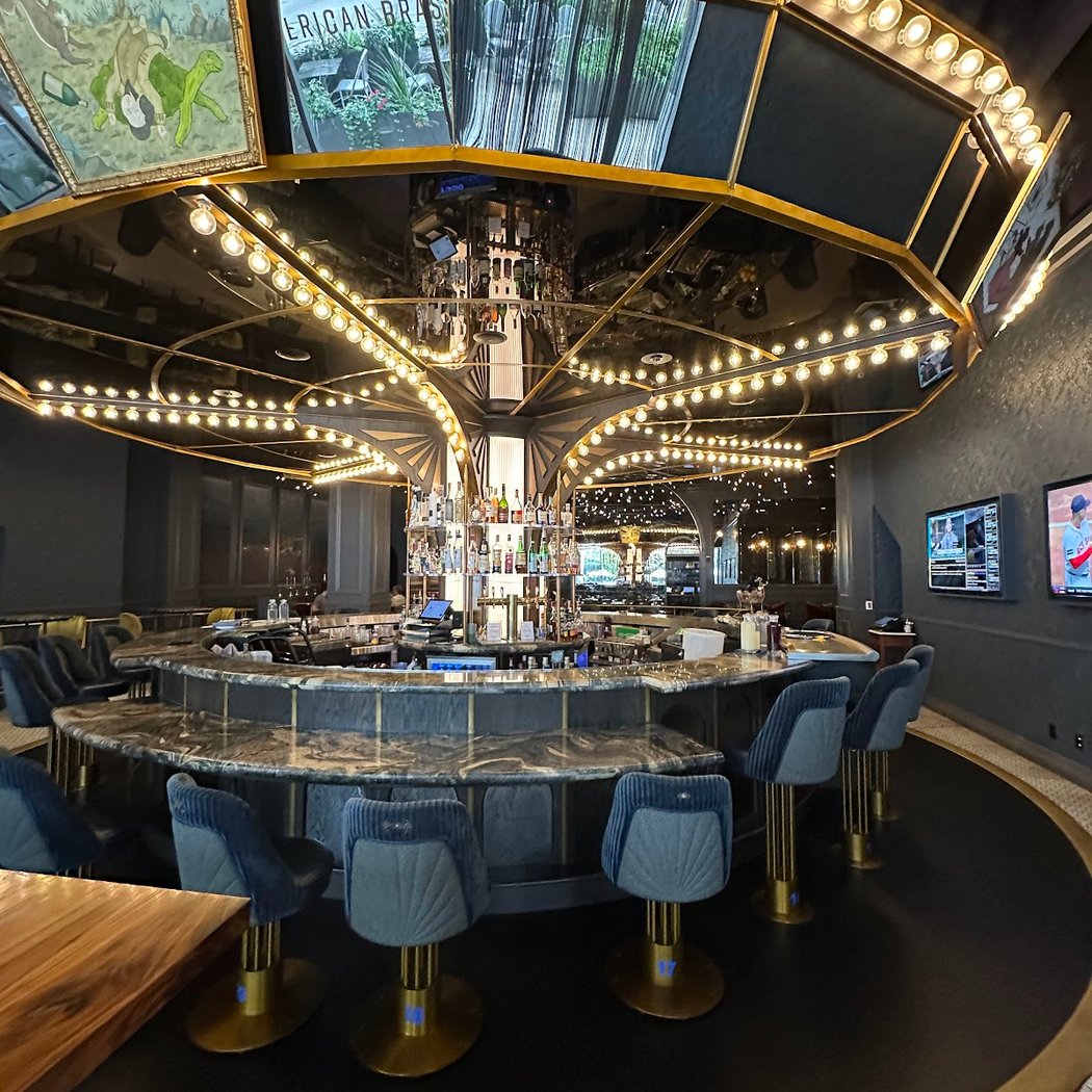 Francois Frankie Le Carousel Bar 2