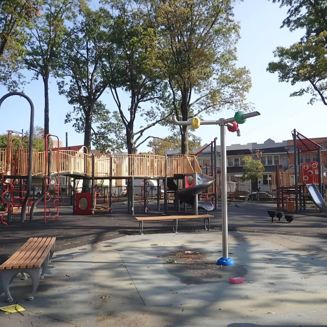 Howard Von Dohlen Playground 3