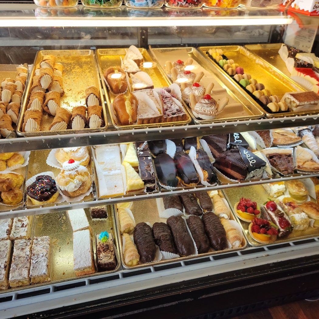 Mara's Italian Pastries 2