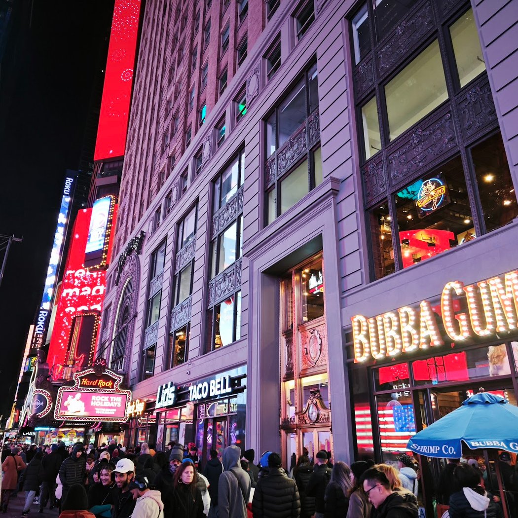 Bubba Gump Shrimp Co. Times Square - 2026 New Year's Eve Party
