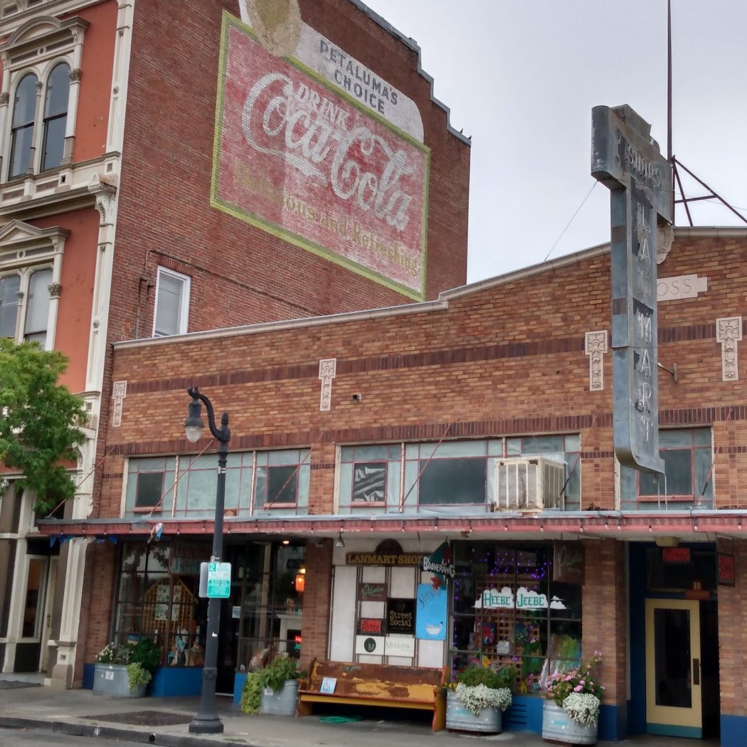 Lan Mart Building 2