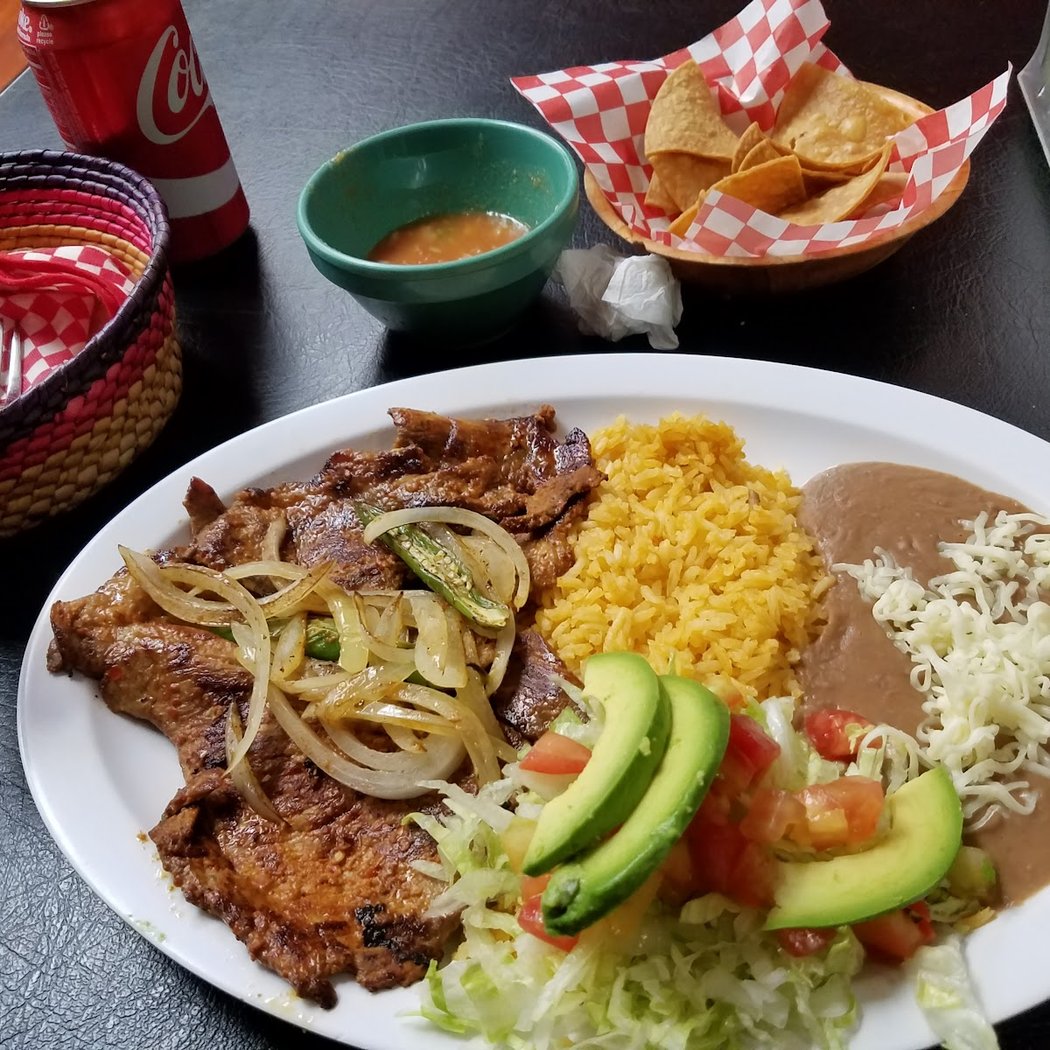 Taqueria La Cazuela 3